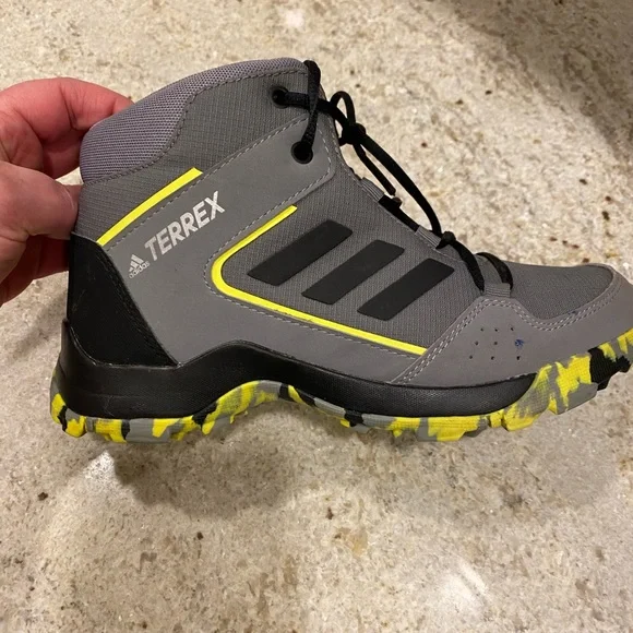 Adidas terrex youth on sale